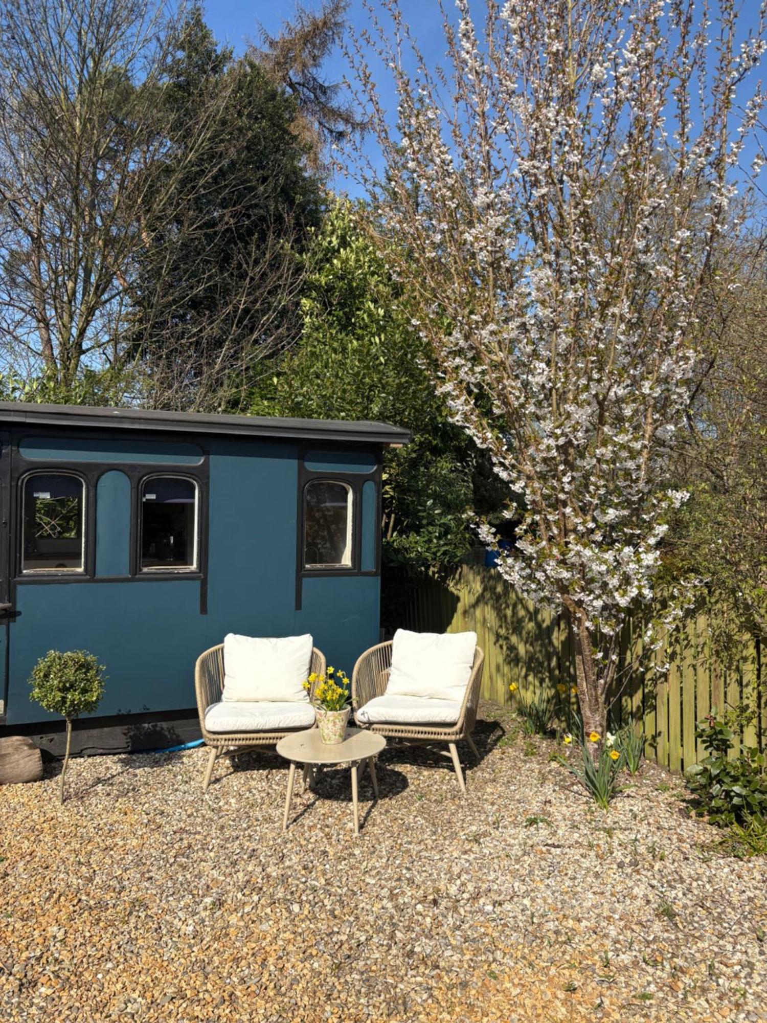 Hideaway Carriage